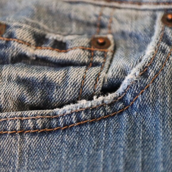 Levi's Curvy Fit Boot Leg Denim Blue Jeans Size 12 - Picture 5 of 16